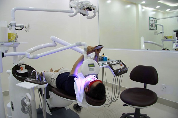 Tẩy trắng răng tại Nha khoa Minh Nhựt